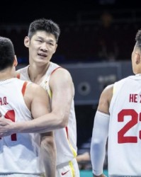 杨鸣：锋线群整体发挥取胜，这是中国男篮近年来少有的案例