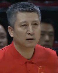 华体会体育app下载-中国男篮半场落后中国台北1分！赵继伟2记三分，余嘉豪9分5篮板